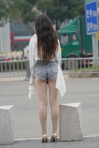 大长腿美女