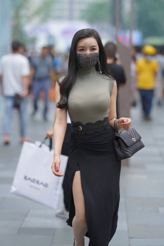 欣儿-波涛汹涌